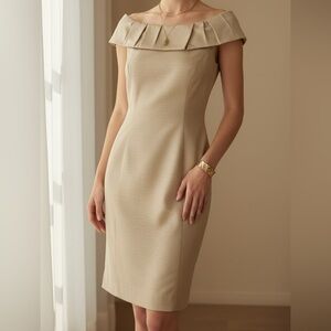 Badgley Mischka gold bateau neckline sheath - 6‎